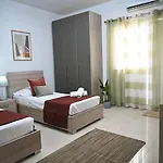 Fl 2 Ta'lonza Luxury With Hot Tub By Homely Nyaraló