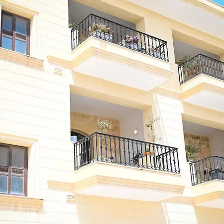 Case de vacanță Fl 2 Ta'lonza Luxury With Hot Tub By Homely Mellieħa