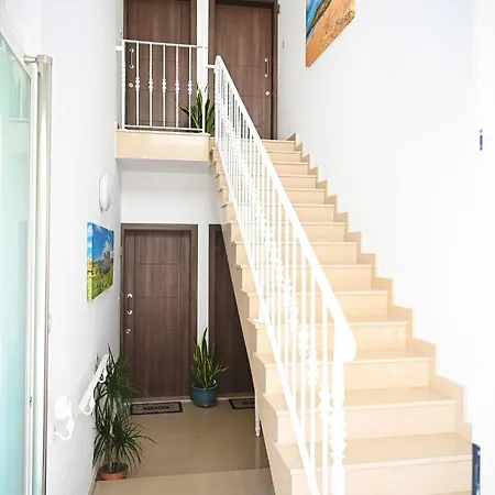 Fl 2 Ta'lonza Luxury With Hot Tub By Homely Holiday home