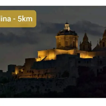 Casa vacanze Fl 2 Ta'lonza Luxury With Hot Tub By Homely *