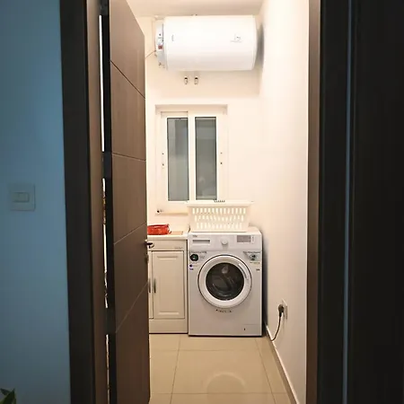 Casa vacanze Fl 2 Ta'lonza Luxury With Hot Tub By Homely Mellieħa