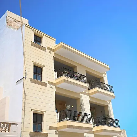 Ferienhaus Fl 2 Ta'lonza Luxury With Hot Tub By Homely Mellieħa