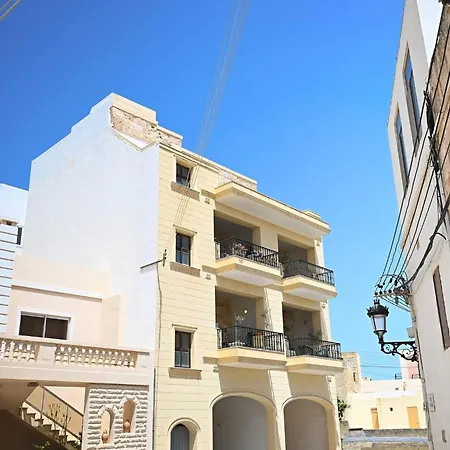 Fl 2 Ta'lonza Luxury With Hot Tub By Homely Ferienhaus Mellieħa